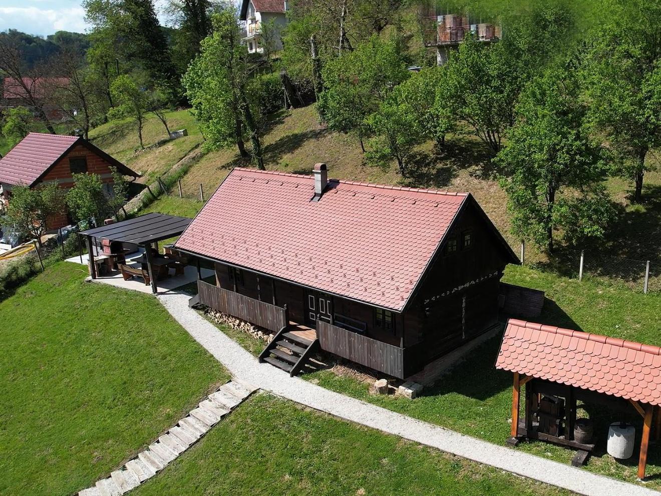 Tradicionalna Zagorska Drvena Kuca Stara Murva Tuheljske Toplice Exterior foto